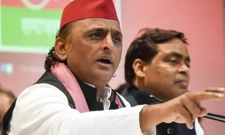 अखिलेश यादव ने चुनाव आयोग की निष्पक्षता पर उठाए गंभीर सवाल अखिलेश यादव ने चुनाव आयोग की निष्पक्षता पर उठाए गंभीर सवाल