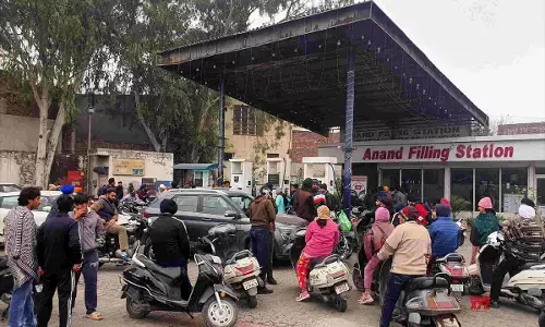 पेट्रोल में 20 प्रतिशत इथेनॉल मिश्रण के लक्ष्य के करीब पहुंचा देश, मंत्री सुरेश गोपी ने राज्यसभा में दी जानकारी