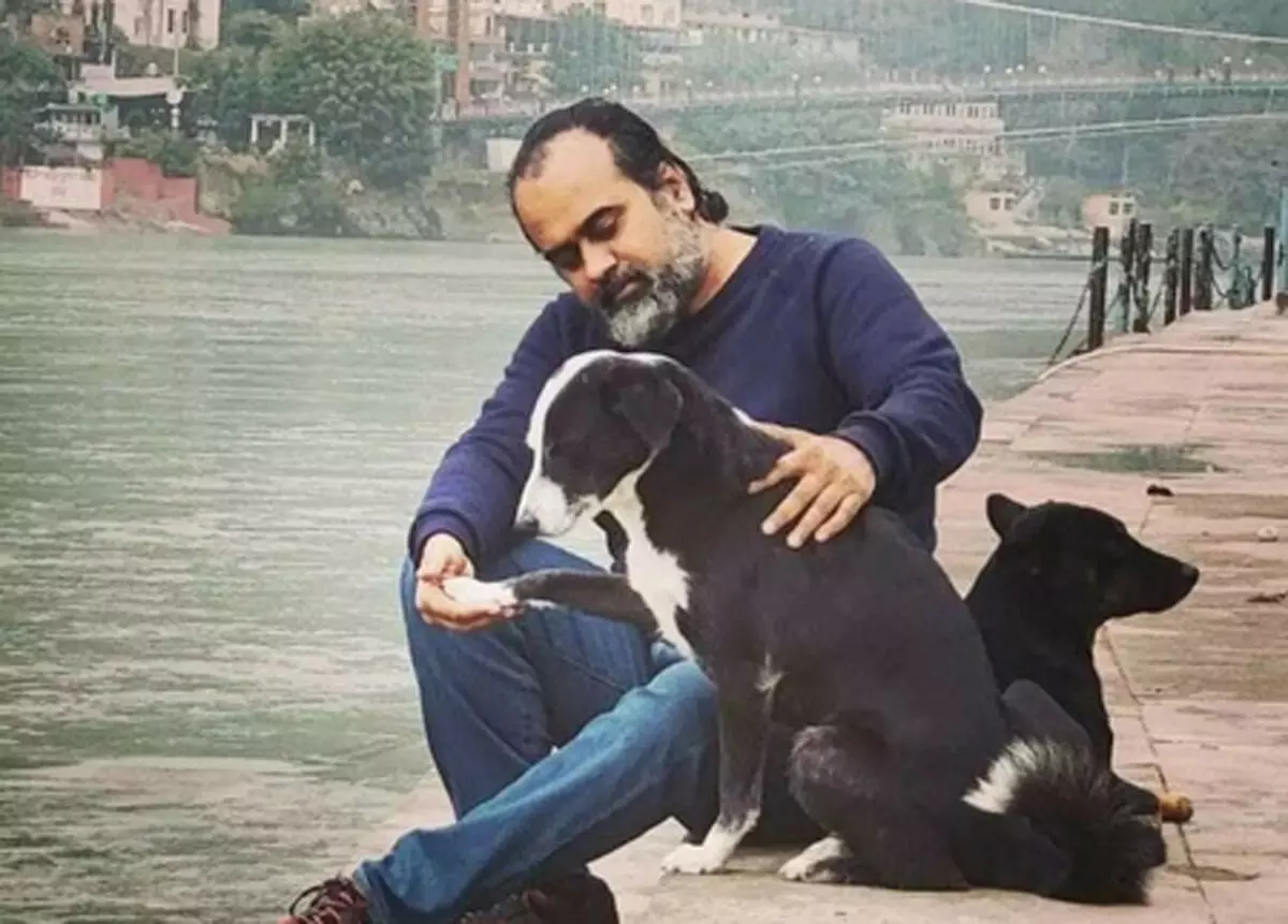 मानवीय योजना से सुलझे आवारा कुत्तों का संकट, जलवायु है बड़ी लड़ाई : आचार्य प्रशांत