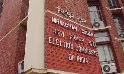 मुजफ्फरपुर मेयर निर्मला देवी की दोहरी वोटर आईडी पर विवाद, चुनाव आयोग ने 16 अगस्त तक जवाब मांगा मुजफ्फरपुर मेयर निर्मला देवी की दोहरी वोटर आईडी पर विवाद, चुनाव आयोग ने 16 अगस्त तक जवाब मांगा