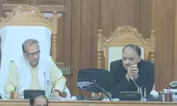 यूपी विधान परिषद में सपा ने स्वास्थ्य मुद्दे को लेकर योगी सरकार को घेरा, मंत्री ने दिया जवाब यूपी विधान परिषद में सपा ने स्वास्थ्य मुद्दे को लेकर योगी सरकार को घेरा, मंत्री ने दिया जवाब