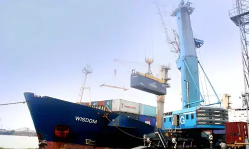 प्रमुख बंदरगाहों ने बीते 5 वर्षों में 13,355 करोड़ रुपए के 25 पीपीपी प्रोजेक्ट्स प्रदान किए : सर्बानंद सोनोवाल प्रमुख बंदरगाहों ने बीते 5 वर्षों में 13,355 करोड़ रुपए के 25 पीपीपी प्रोजेक्ट्स प्रदान किए : सर्बानंद सोनोवाल