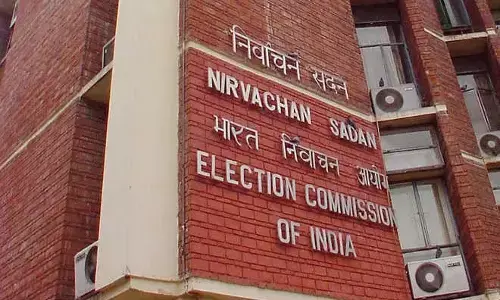 मुजफ्फरपुर मेयर निर्मला देवी की दोहरी वोटर आईडी पर विवाद, चुनाव आयोग ने 16 अगस्त तक जवाब मांगा