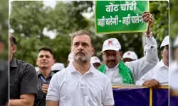 राहुल गांधी का वोट चोरी के ख़िलाफ़ बड़ा आंदोलन, 17 अगस्त से शुरू होगी वोटर अधिकार रैली
