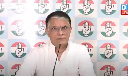 चुनाव आयोग हमें दे वाराणसी की वोटर लिस्ट: पवन खेड़ा