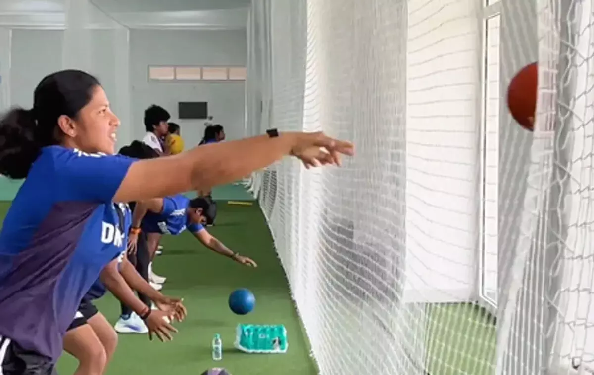 महिला वनडे वर्ल्ड कप से पहले 10 दिवसीय कैंप पूरा, हेड कोच की देखरेख में खेले गए प्रैक्टिस मैच