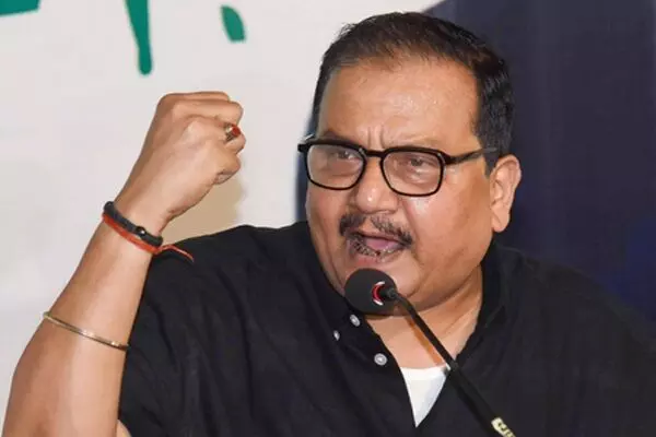 मोदी के लालकिले के भाषण पर मनोज झा ने कसा तंज -‘इतिहास को तोड़-मरोड़ कर पेश करने का अवसर नहीं था’