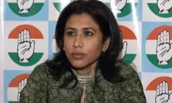 मतदाता सूची पुनरीक्षण पर सुप्रीम कोर्ट का फैसला महत्वपूर्ण : शमा मोहम्मद मतदाता सूची पुनरीक्षण पर सुप्रीम कोर्ट का फैसला महत्वपूर्ण : शमा मोहम्मद