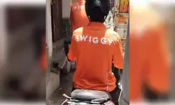 स्विगी ने बढ़ाई अपनी प्लेटफॉर्म फी, 12 रुपए से बढ़ाकर 14 रुपए हुई स्विगी ने बढ़ाई अपनी प्लेटफॉर्म फी, 12 रुपए से बढ़ाकर 14 रुपए हुई