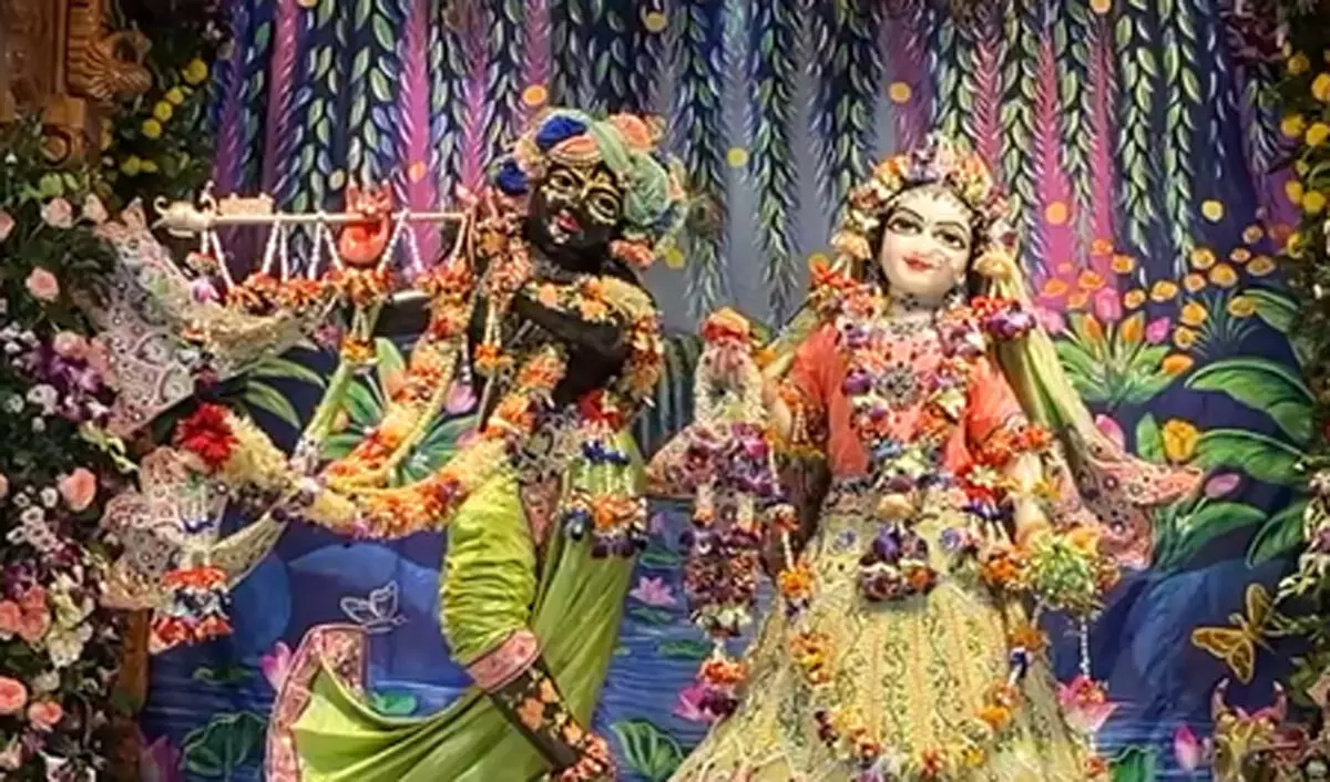 इस्कॉन मंदिर समेत देशभर में श्रीकृष्ण जन्माष्टमी का उत्साह, सुरक्षा के पुख्ता इंतजाम इस्कॉन मंदिर समेत देशभर में श्रीकृष्ण जन्माष्टमी का उत्साह, सुरक्षा के पुख्ता इंतजाम