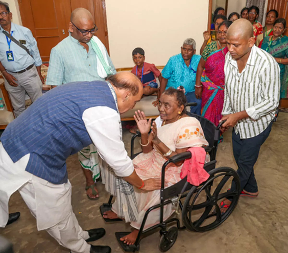 शिबू सोरेन का जीवन सहजता और समर्पण की मिसाल : राजनाथ सिंह शिबू सोरेन का जीवन सहजता और समर्पण की मिसाल : राजनाथ सिंह