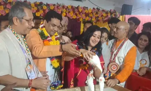 दिल्ली के इस्कॉन मंदिर समेत देशभर में श्रीकृष्ण जन्माष्टमी की धूम, श्रद्धालुओं का उमड़ा सैलाब दिल्ली के इस्कॉन मंदिर समेत देशभर में श्रीकृष्ण जन्माष्टमी की धूम, श्रद्धालुओं का उमड़ा सैलाब