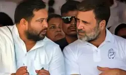 वोट चोरी के खिलाफ सड़क पर राहुल-तेजस्वी, आज से यात्रा शुरू वोट चोरी के खिलाफ सड़क पर राहुल-तेजस्वी, आज से यात्रा शुरू