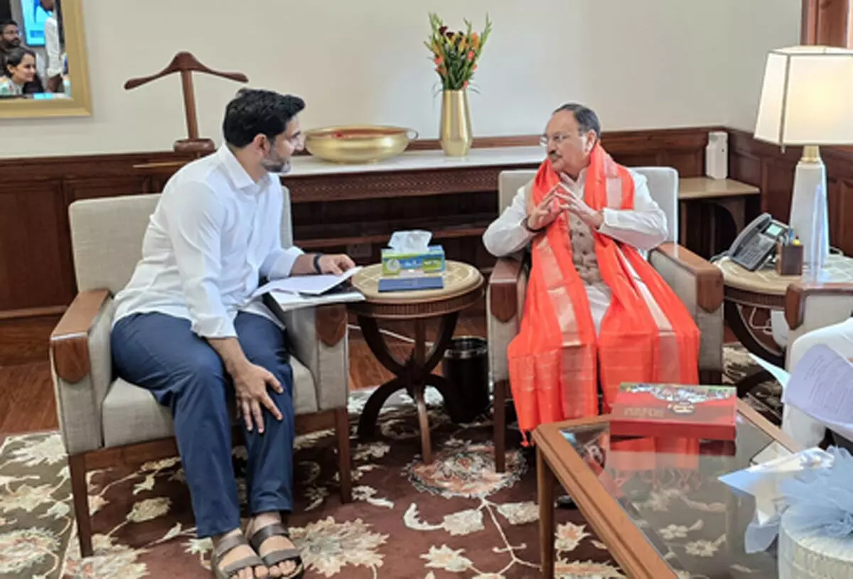 नई दिल्ली : आंध्र प्रदेश में यूरिया की कमी को लेकर मंत्री नारा लोकेश ने जेपी नड्डा से की मुलाकात नई दिल्ली : आंध्र प्रदेश में यूरिया की कमी को लेकर मंत्री नारा लोकेश ने जेपी नड्डा से की मुलाकात