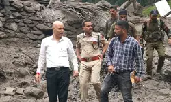 किश्तवाड़ में बादल फटने से भारी तबाही, राहत कार्य चौथे दिन भी जारी किश्तवाड़ में बादल फटने से भारी तबाही, राहत कार्य चौथे दिन भी जारी