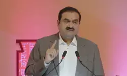 गौतम अदाणी ने आईआईटी खड़गपुर में छात्रों से कहा - वेतन से अधिक विरासत को महत्व दें