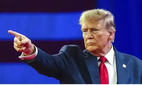 ट्रंप ने अलास्का में हुई बैठक की आलोचना करने पर सीनेटर मर्फी पर साधा निशाना, बताया मूर्ख इंसान