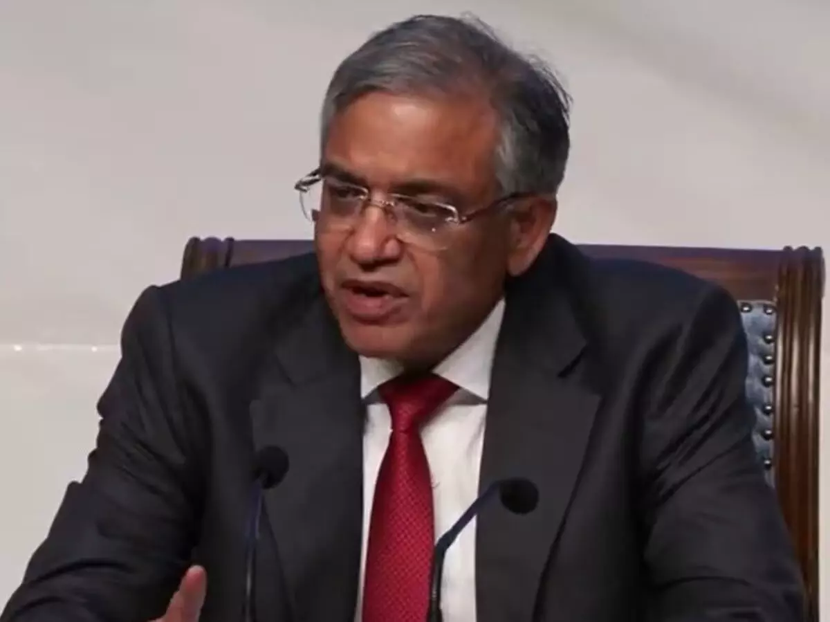 भयावह संकट खड़ा कर चुका है केन्द्रीय चुनाव आयोग