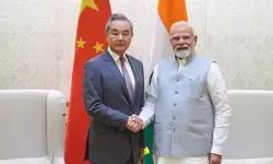 भारत-चीन संबंधों में नई गति: पीएम मोदी से मिले वांग यी, शी जिनपिंग से अगली मुलाकात की उम्मीद