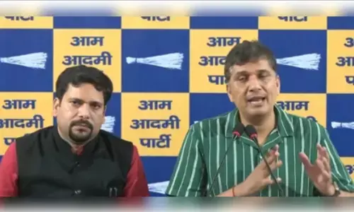 दिल्ली में भाजपा सरकार के फीस कानून के खिलाफ आम आदमी पार्टी चलाएगी अभियान दिल्ली में भाजपा सरकार के फीस कानून के खिलाफ आम आदमी पार्टी चलाएगी अभियान