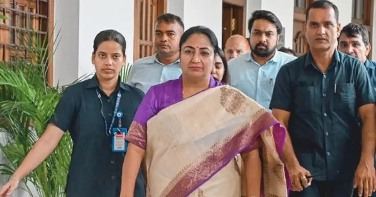 जनसुनवाई के दौरान दिल्ली की मुख्यमंत्री रेखा गुप्ता पर हमला, आरोपी हिरासत में