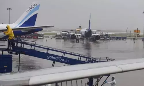 मुंबई में भारी बारिश से हवाई सेवा प्रभावित, इंडिगो एयरलाइंस ने जारी की एडवाइजरी