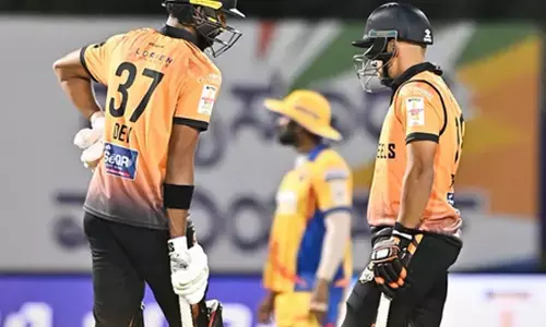 महाराजा ट्रॉफी 2025 : देवदत्त पड्डिकल ने खेली कप्तानी पारी, जीत के साथ टॉप पर टाइगर्स महाराजा ट्रॉफी 2025 : देवदत्त पड्डिकल ने खेली कप्तानी पारी, जीत के साथ टॉप पर टाइगर्स