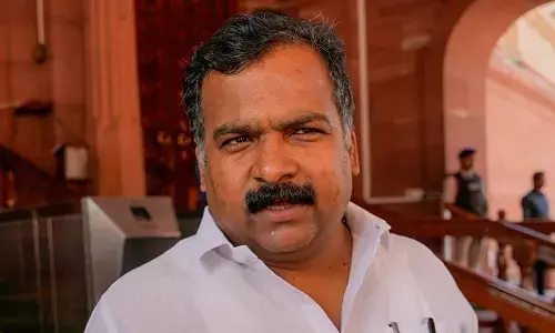 कांग्रेस ने लोकसभा के महासचिव को लिखा पत्र, सदन की कार्यवाही को स्थगित करने और गंभीर मुद्दे पर चर्चा की मांग की