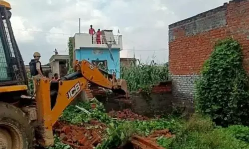 ग्रेनो प्राधिकरण की कार्रवाई, बिसरख डूब क्षेत्र से अतिक्रमण हटाया गया