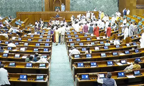 ऑनलाइन गेमिंग पर नियंत्रण और ई-स्पोर्ट्स को बढ़ावा: सरकार ने विधेयक पेश किया