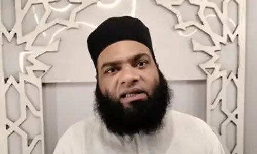 धामी सरकार ने धर्मांतरण कानून को बनाया और सख्त, क्या बोले मुस्लिम धर्मगुरु?