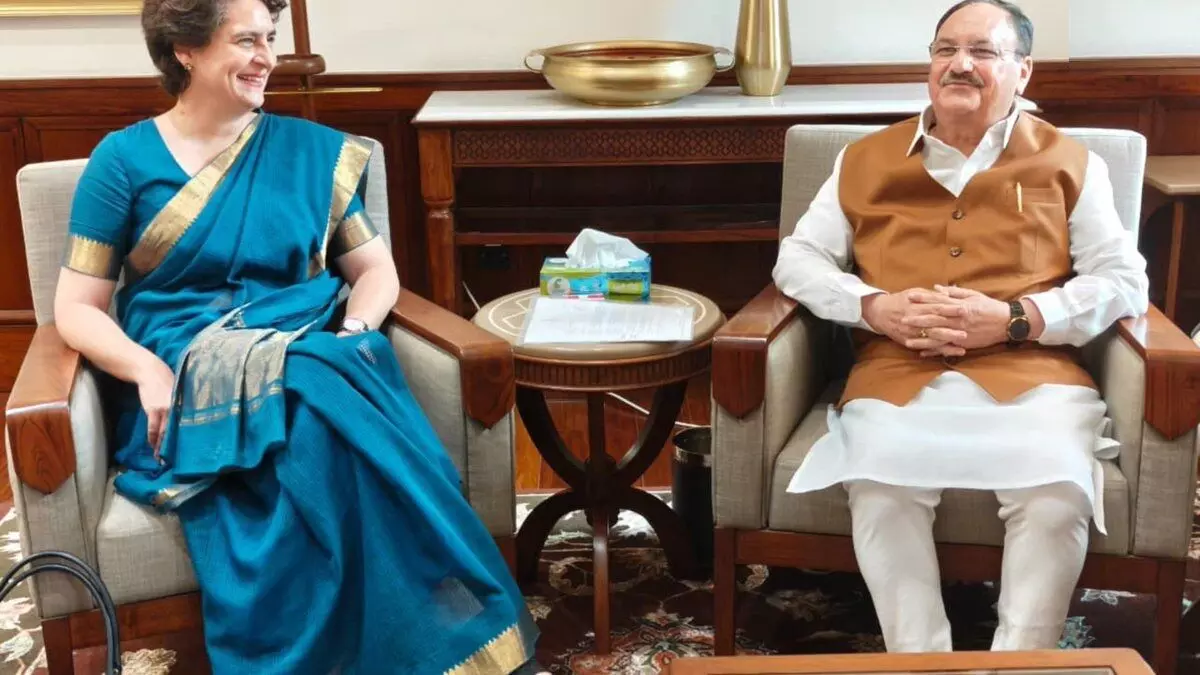 प्रियंका गांधी ने जेपी नड्डा से की मुलाकात, स्वास्थ्य सेवाओं पर हुई चर्चा