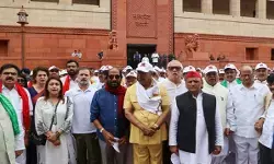 देश को डिक्टेटरशिप की तरफ ले जाने का प्रयास, संविधान संशोधन बिल पर विपक्षी सांसदों ने दी प्रतिक्रिया