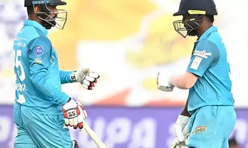 महाराजा ट्रॉफी : 19 गेंदों में नाबाद 53 रन, तूफानी पारी के साथ प्रवीण दुबे ने दिलाई मिस्टिक्स को जीत महाराजा ट्रॉफी : 19 गेंदों में नाबाद 53 रन, तूफानी पारी के साथ प्रवीण दुबे ने दिलाई मिस्टिक्स को जीत