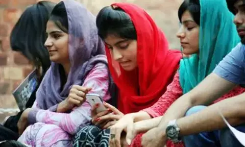 पाकिस्तान में इंटरनेट बंद, कारोबार और सेवाएं ठप पाकिस्तान में इंटरनेट बंद, कारोबार और सेवाएं ठप