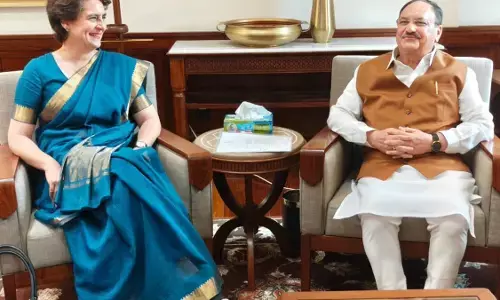प्रियंका गांधी ने जेपी नड्डा से की मुलाकात, स्वास्थ्य सेवाओं पर हुई चर्चा