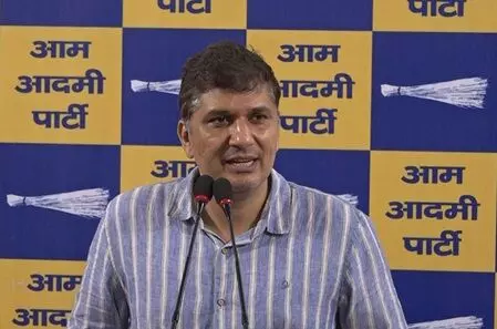 कुत्तों को लेकर सुप्रीम कोर्ट के आदेश पर ‘आप’ नेता सौरभ भारद्वाज बोले, ‘एमसीडी अपने काम में लाए सुधार’