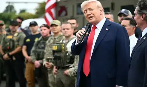 वाशिंगटन के बाद इस शहर को क्राइम फ्री करने की ट्रंप ने ली जिम्मेदारी वाशिंगटन के बाद इस शहर को क्राइम फ्री करने की ट्रंप ने ली जिम्मेदारी