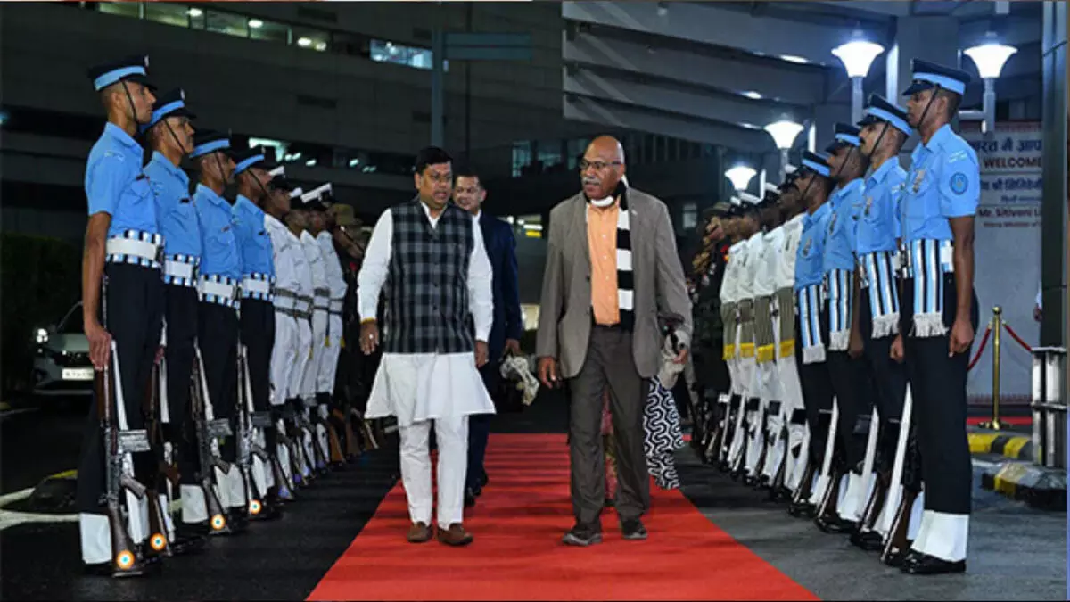 भारत पहुंचे फिजी के पीएम राबुका, बोले– मोदी हैं दुनिया के बॉस