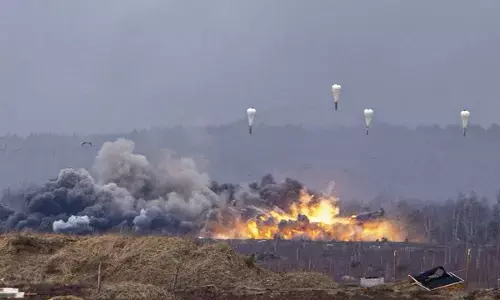 रूस ने पिछले 24 घंटों में 160 यूक्रेनी ड्रोन मार गिराए : रक्षा मंत्रालय