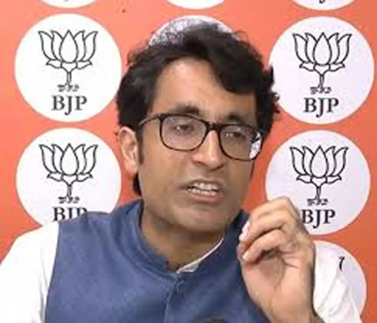 एक-दूसरे की टांग खींचने में लगी है राजद और कांग्रेस : प्रदीप भंडारी