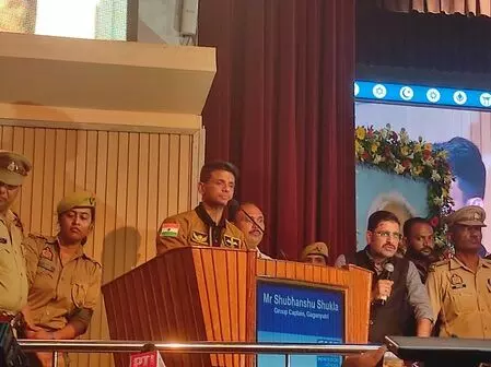 लखनऊ पहुंचे शुभांशु शुक्ला ने बच्चों को दिया 2040 मून लैंडिंग का मंत्र