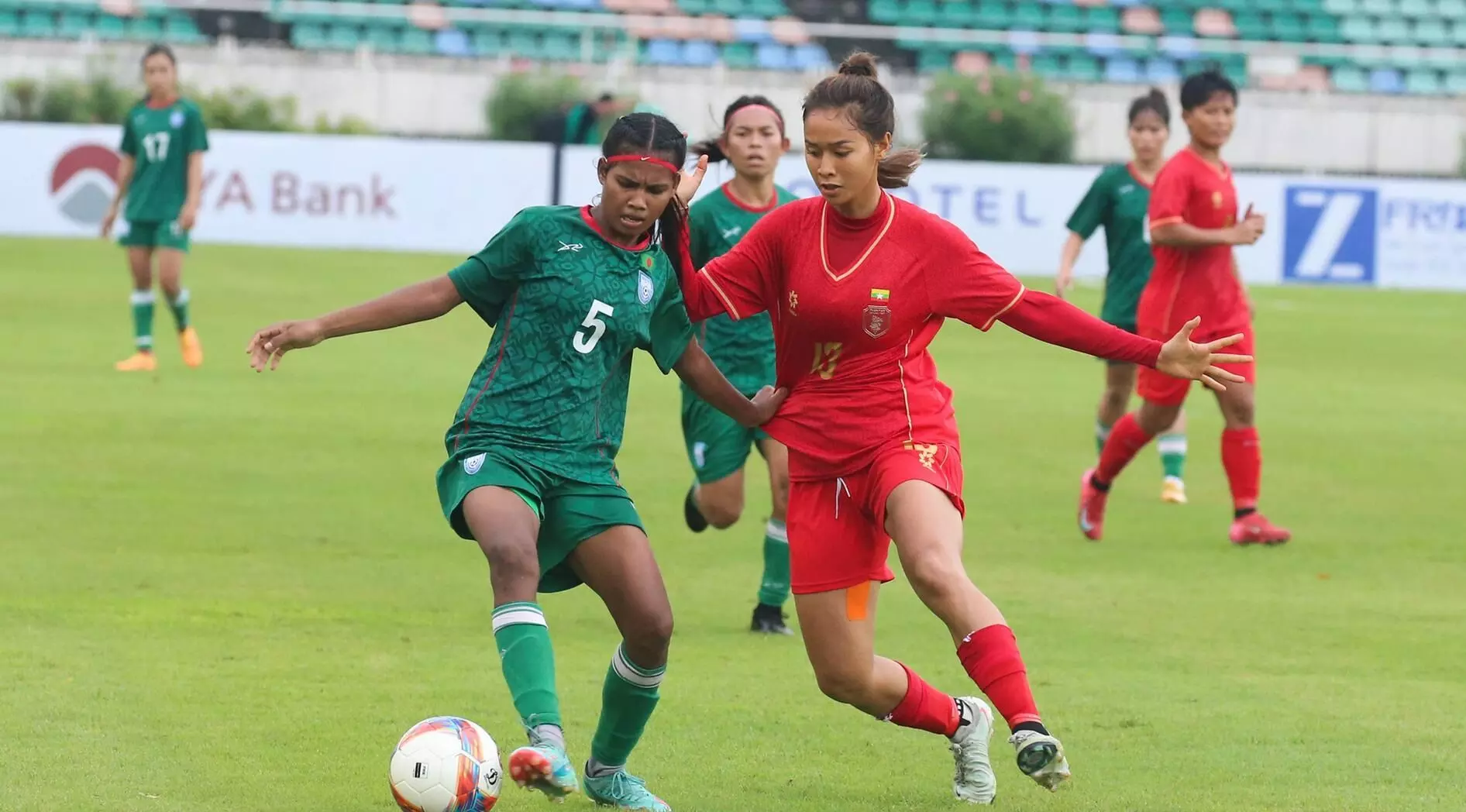 गांव की फुटबॉल एकेडमी ने बदला बांग्लादेशी महिलाओं का जीवन गांव की फुटबॉल एकेडमी ने बदला बांग्लादेशी महिलाओं का जीवन