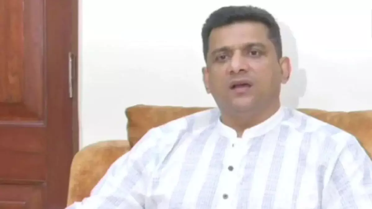 पाकिस्तान के साथ आर्थिक लाभ के लिए मैच खेलना शर्मनाक और देशहित के खिलाफ : असलम शेख