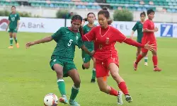 गांव की फुटबॉल एकेडमी ने बदला बांग्लादेशी महिलाओं का जीवन गांव की फुटबॉल एकेडमी ने बदला बांग्लादेशी महिलाओं का जीवन