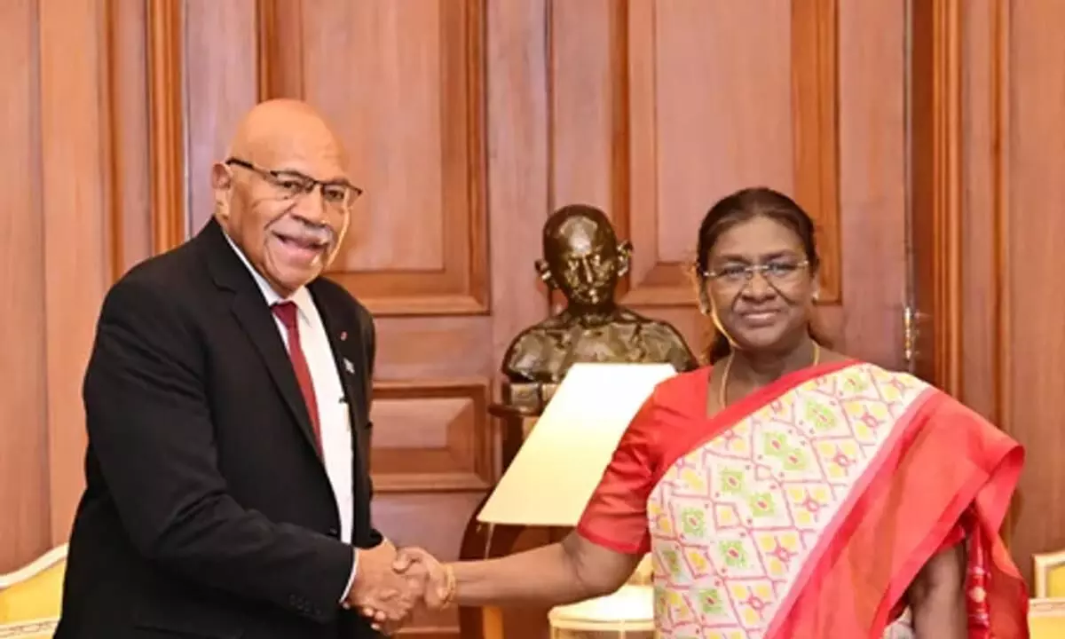 भारत प्रशांत द्वीप देशों के साथ संबंधों को मजबूत करने के लिए प्रतिबद्ध : राष्ट्रपति मुर्मू