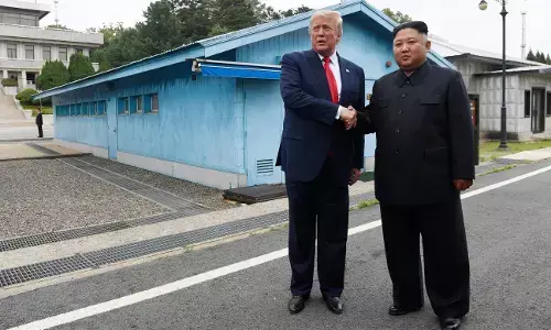 किम जोंग उन से मेरे संबंध अच्छे, फिर से मिलना चाहूंगा : डोनाल्ड ट्रंप
