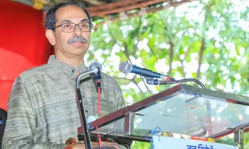 राज्य में भ्रष्टाचार भी स्मार्ट: सीएम देवेंद्र फडणवीस की स्मार्ट विलेज योजना पर शिवसेना-यूबीटी ने उठाए सवाल