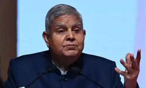 उपराष्ट्रपति पद के विवाद, सरकार जिम्मेदार