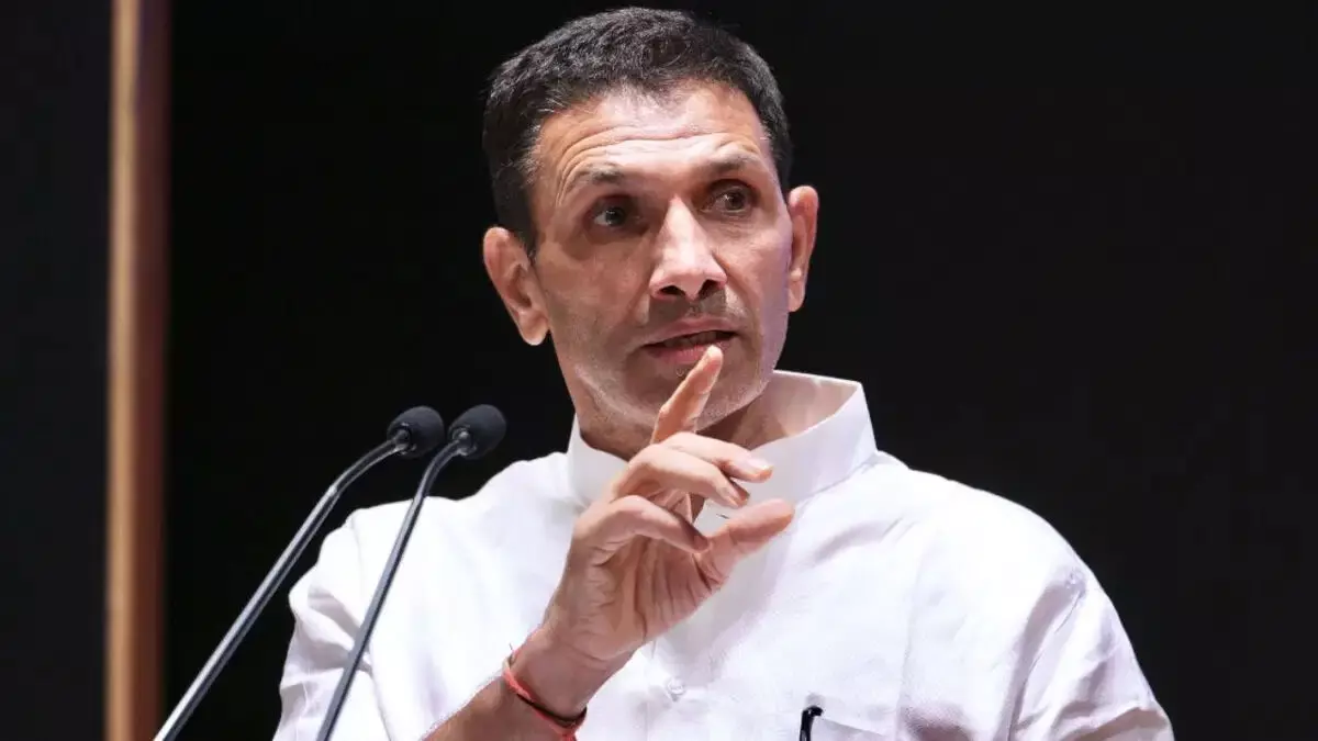 जीतू पटवारी ने महिलाओं को बताया शराबी, विवाद बढ़ा तो देने लगे सफाई